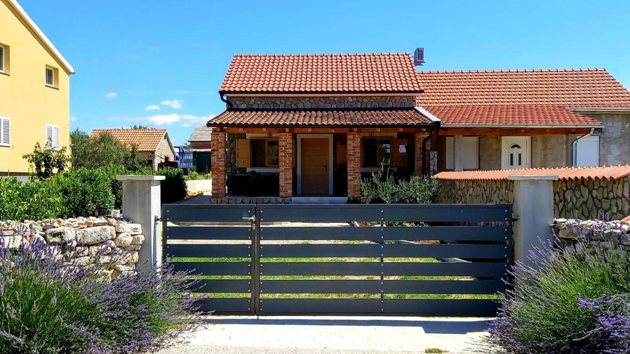 Country House Frane Ladevci Exteriör bild
